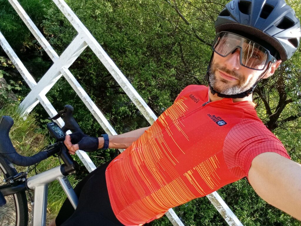 Probando la bici Triban RC 100 de Decathlon